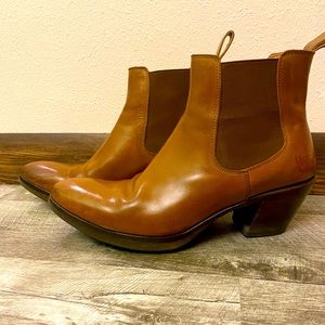 John Fluevog Cairo Chelsea Boots 9